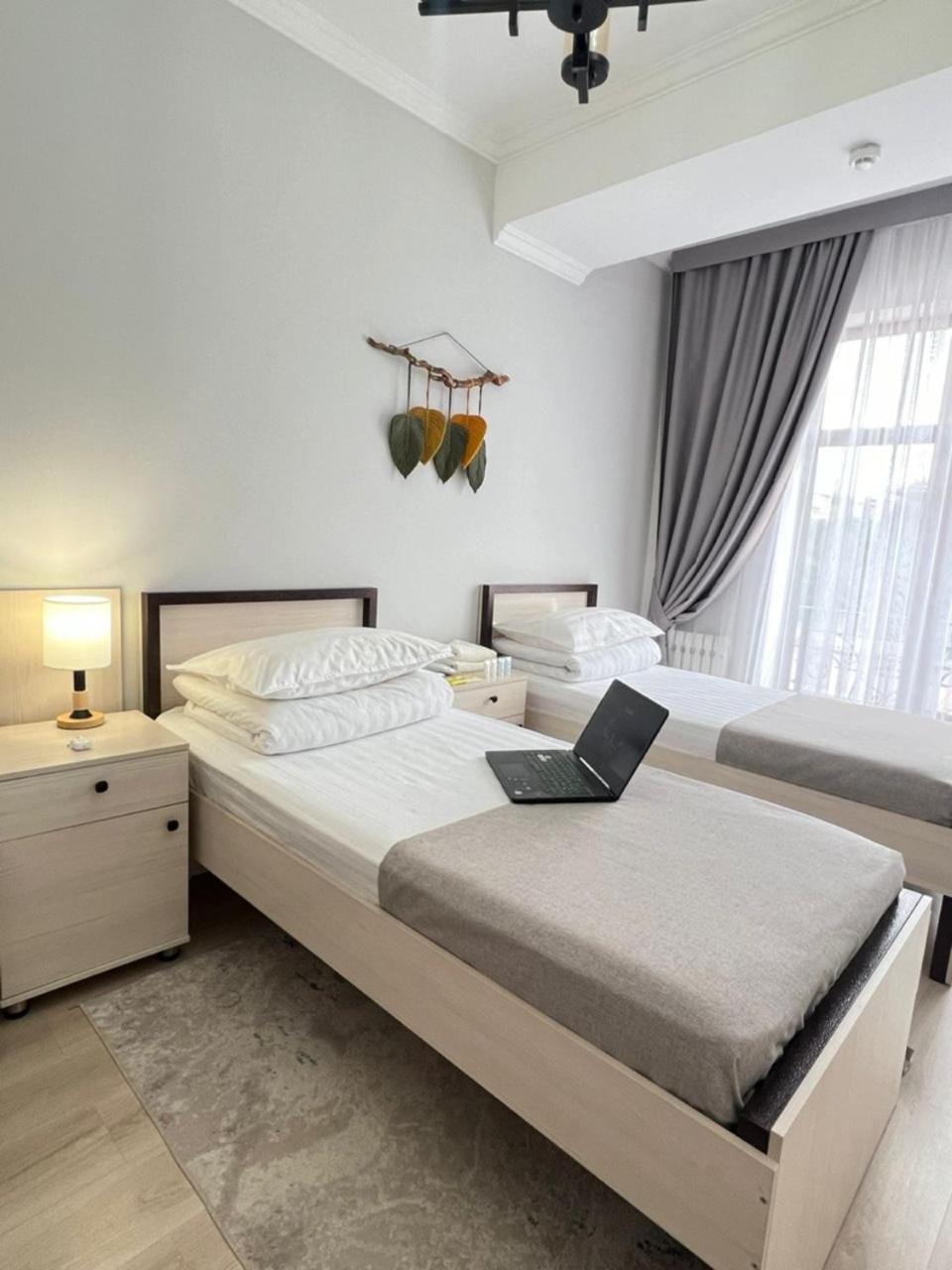 Compass Hostel Μπισκέκ Εξωτερικό φωτογραφία