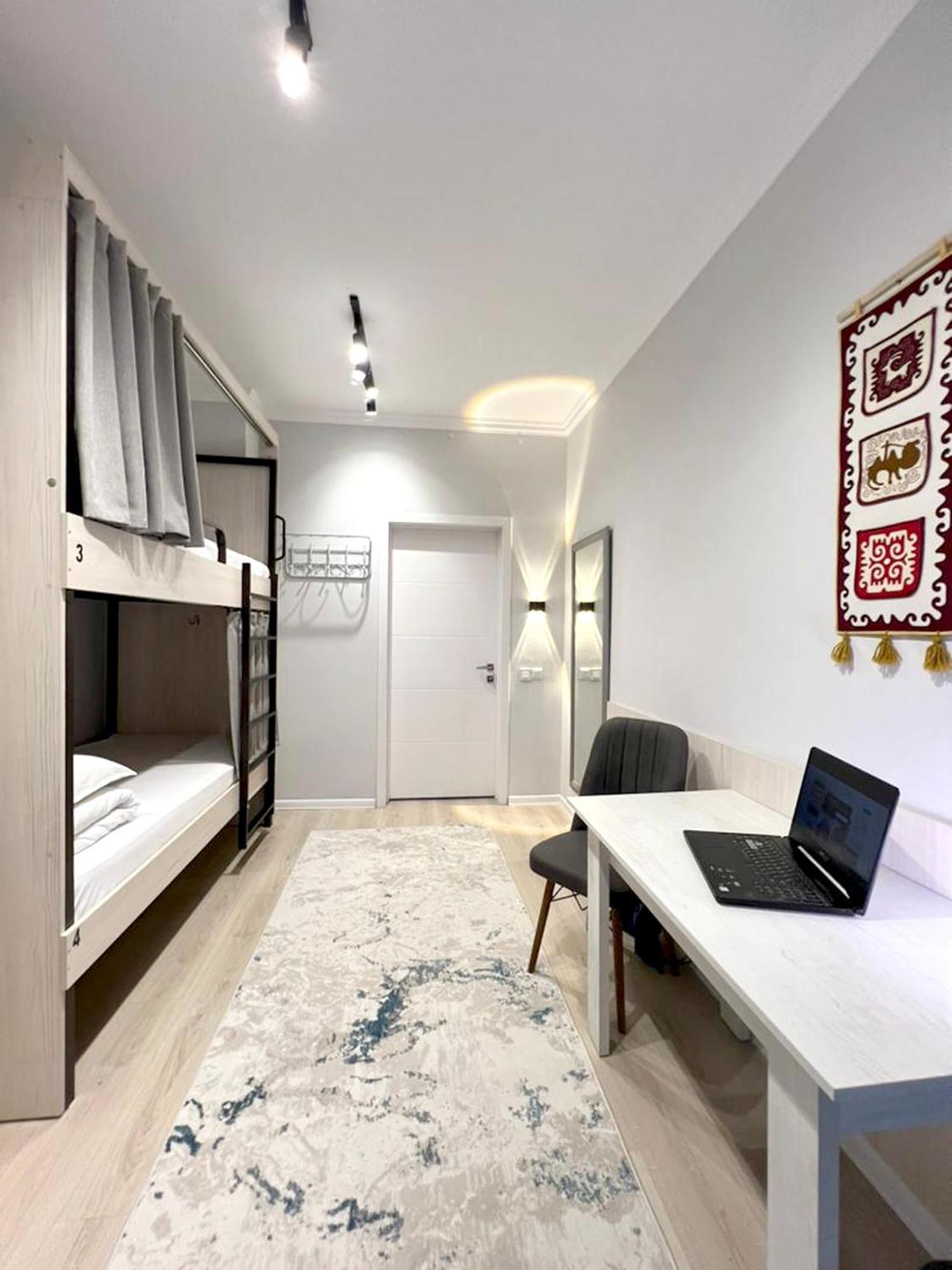 Compass Hostel Μπισκέκ Εξωτερικό φωτογραφία
