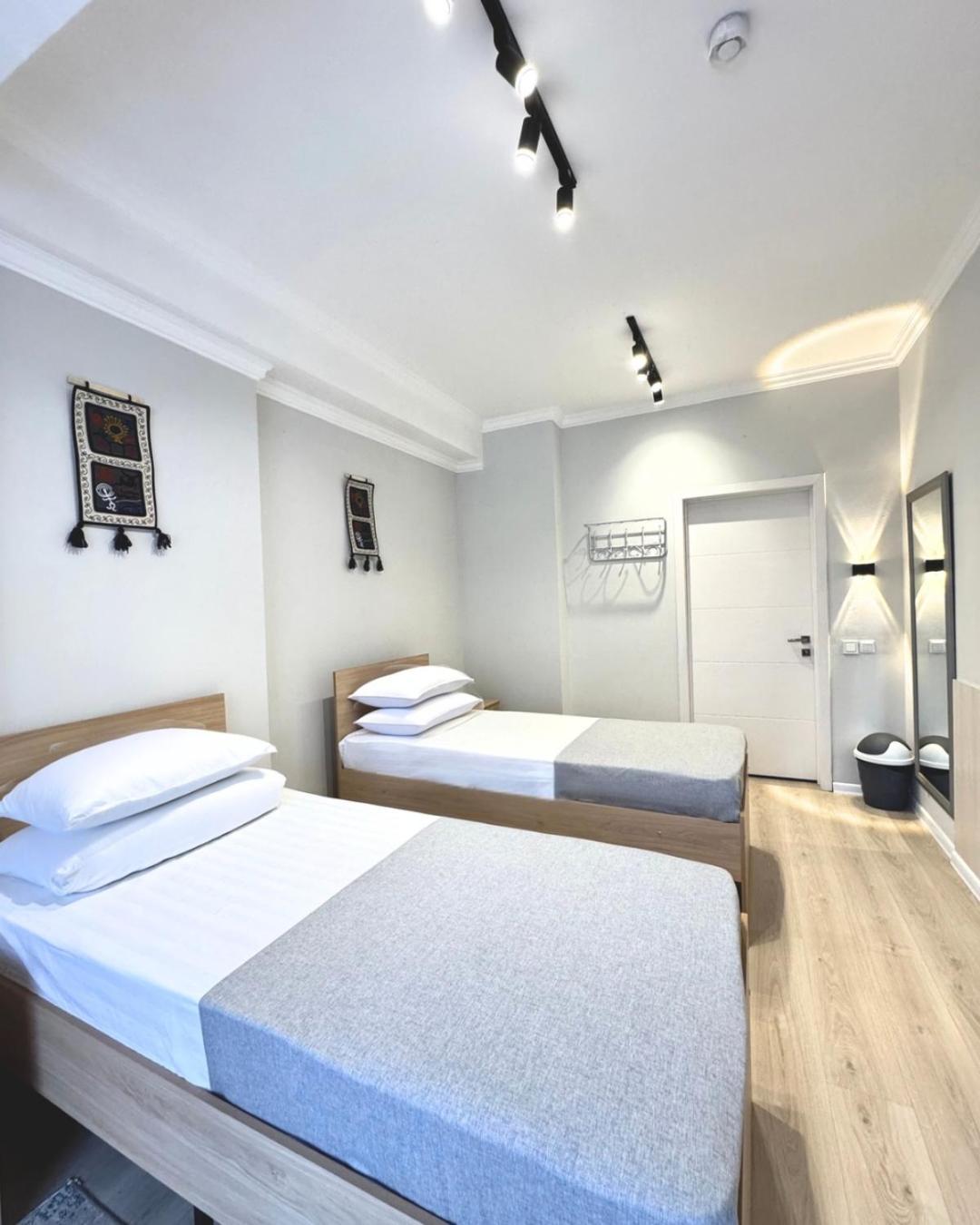 Compass Hostel Μπισκέκ Εξωτερικό φωτογραφία