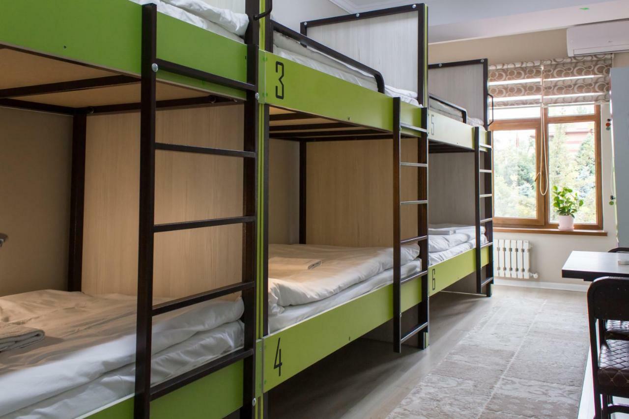 Compass Hostel Μπισκέκ Εξωτερικό φωτογραφία